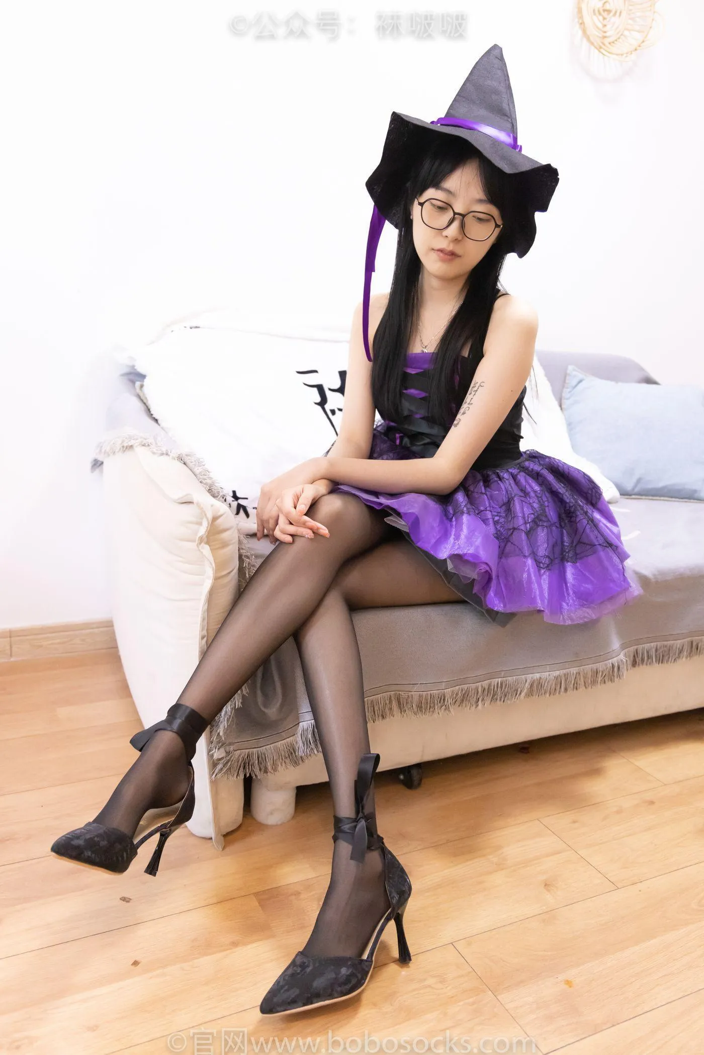 [BoBoSocks袜啵啵]NO.051 稚予-魔女装、高跟鞋、黑丝 [123P]插图4